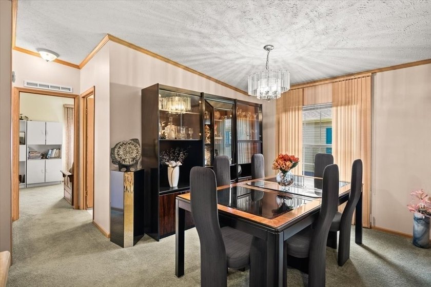 Welcome to 59 Robin Drive located in the desirable 55+ gated - photo 17