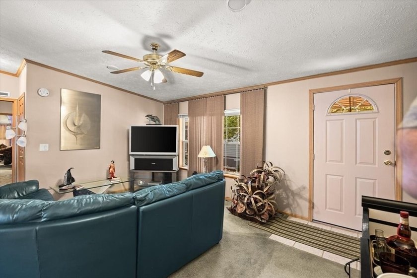 Welcome to 59 Robin Drive located in the desirable 55+ gated - photo 20