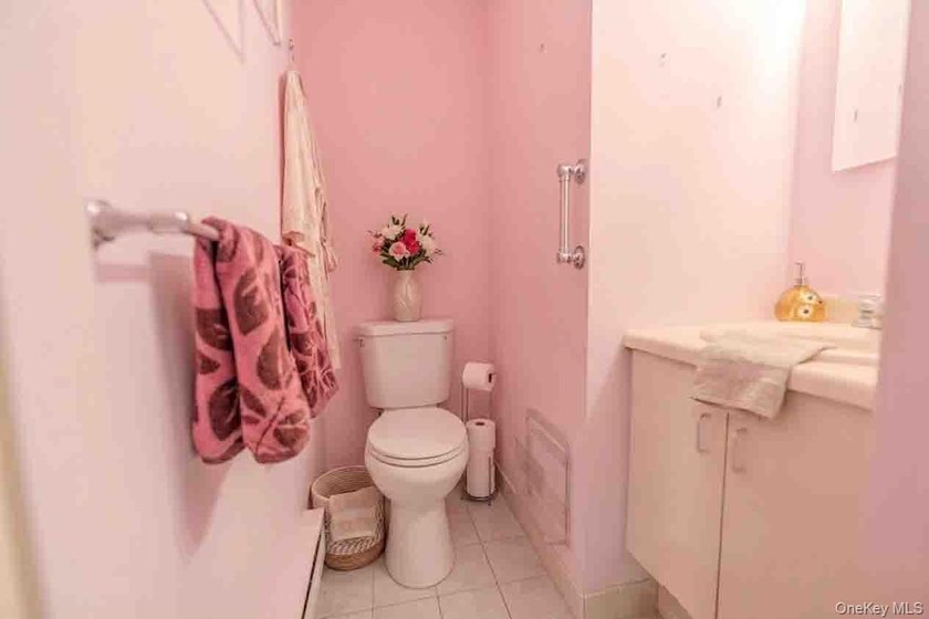 Pristinely maintained 2-bedroom, 1.5-bath duplex co-op in - photo 12