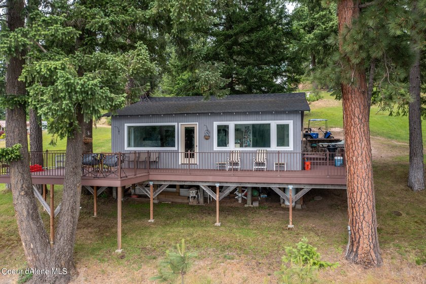 Located in the desirable Henry's Point area, this property - photo 33