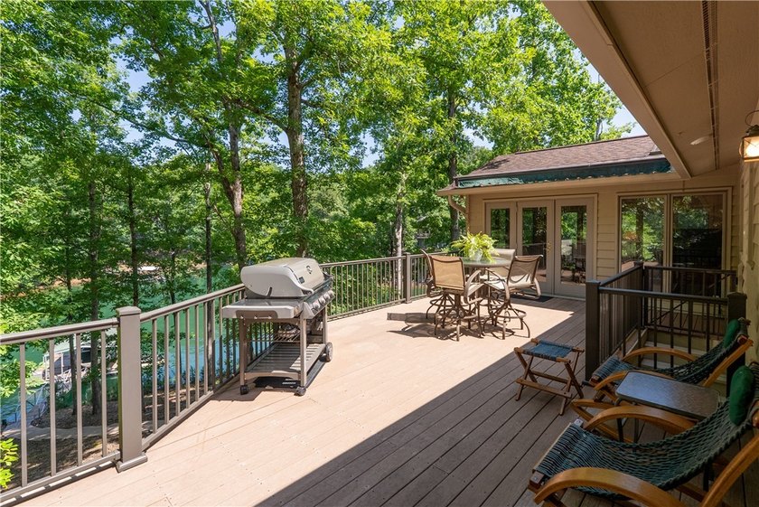 Full Furnished Waterfront Retreat in Keowee Key - photo 16