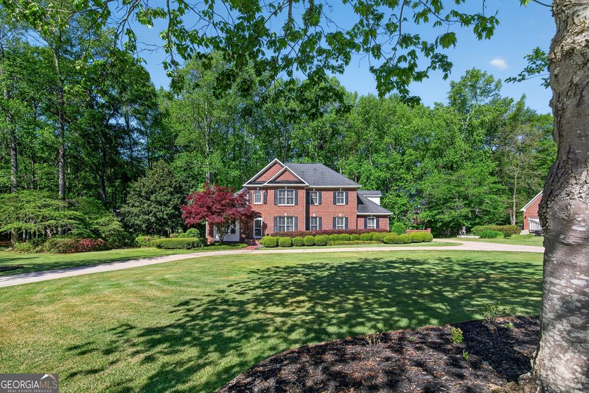 LOOKING FOR A STUNNING FULL BRICK HOME in the Whitewater School - photo 3