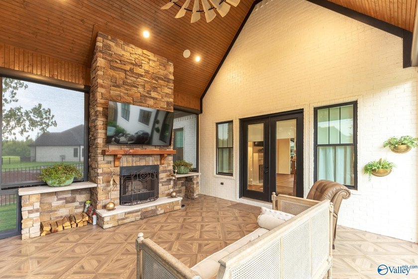 This beautifully designed 4-bedroom home features an open floor - photo 35