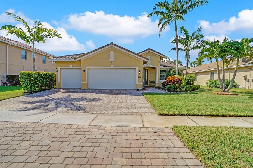 Summer is here-your perfect home awaits! Don't miss this - photo 2