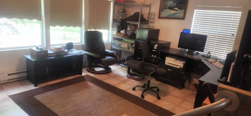 This could be your permanent home or the perfect getaway. The - photo 8
