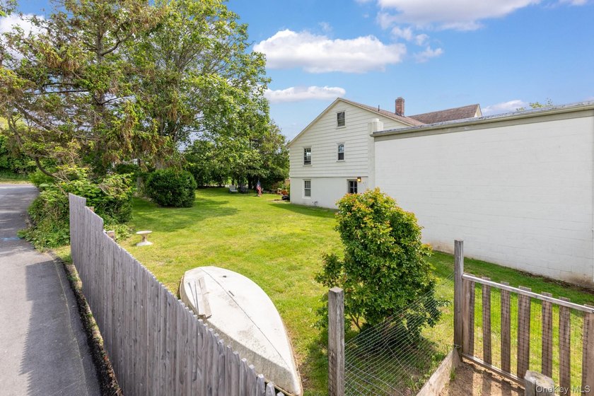 This remarkable commercial property, zoned *CB,* is located in - photo 43