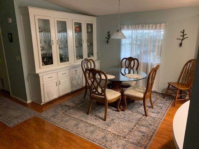 Price Reduced! This home two large bedrooms, the master an - photo 3