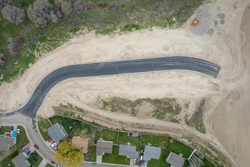 Lake Ridge Terrance in American Falls newest subdivision! close - photo 19
