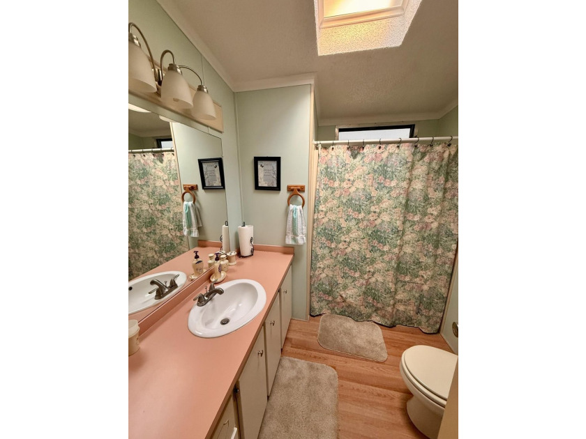 Welcome to this charming 2-bedroom, 2-bathroom manufactured home - photo 28