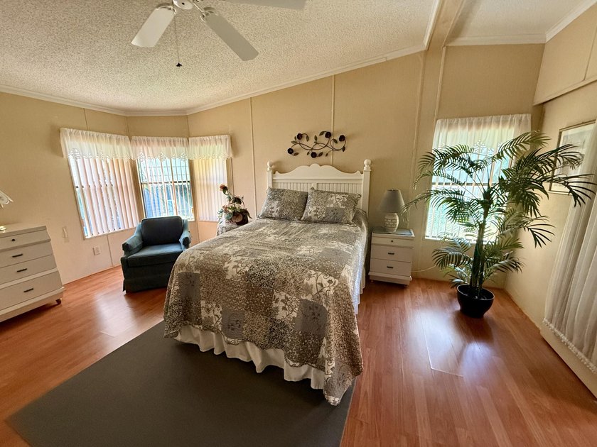 Welcome to this charming 2-bedroom, 2-bathroom manufactured home - photo 34