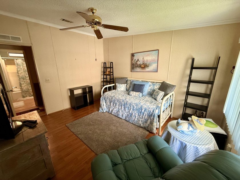 Welcome to this charming 2-bedroom, 2-bathroom manufactured home - photo 37