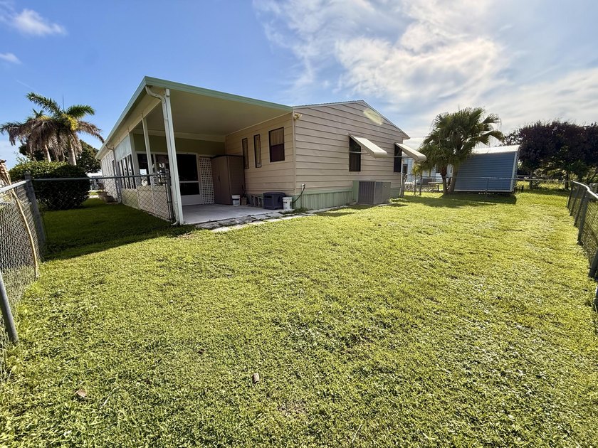 Welcome to this charming 2-bedroom, 2-bathroom manufactured home - photo 46