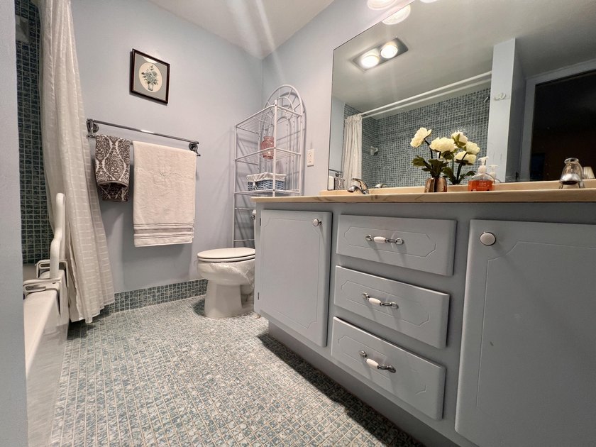 Welcome to one of the most sought after and impeccably kept - photo 15