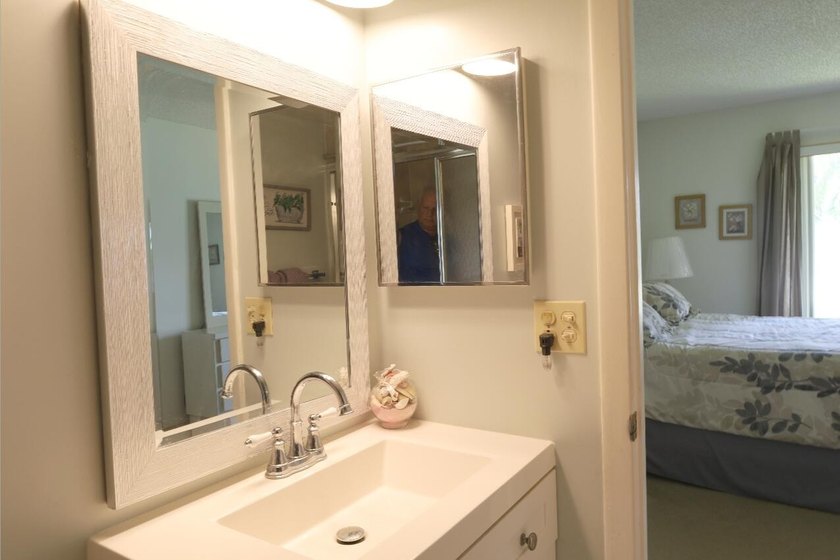 ADULT COMMUNITY 55+, Check out this well maintained second floor - photo 31