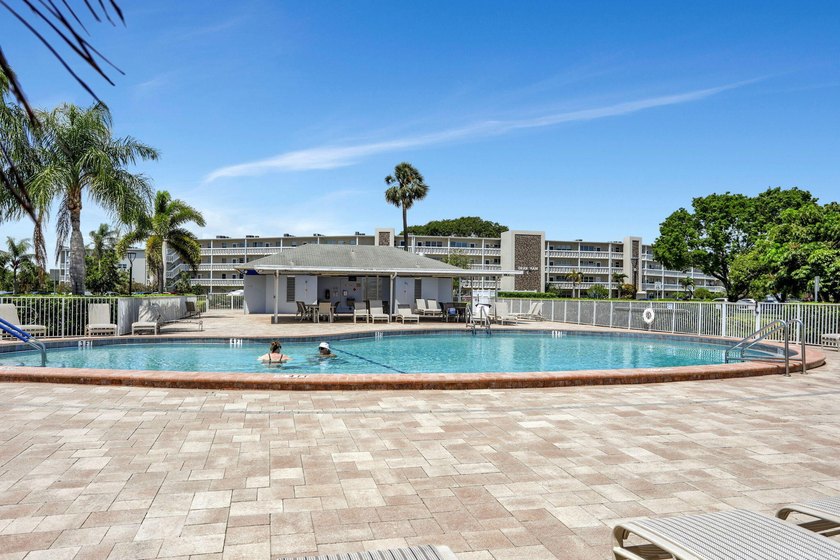 Welcome to one of the most sought after and impeccably kept - photo 33