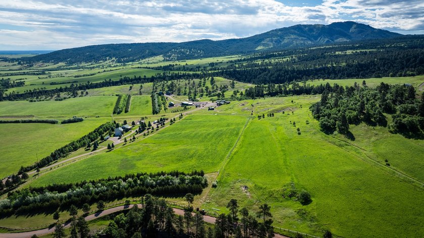 Bear Ridge Compound is a 120-acre turnkey property on Bear Ridge - photo 3