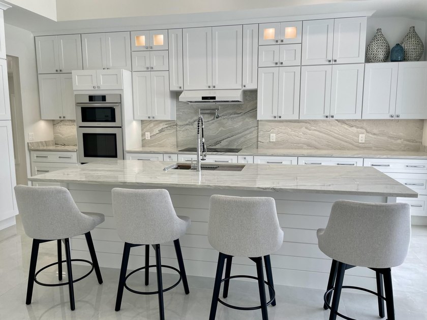 Welcome to this reimagined 4-bedroom, 3-bathroom, pool home in - photo 13