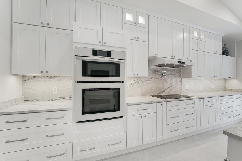 Welcome to this reimagined 4-bedroom, 3-bathroom, pool home in - photo 16
