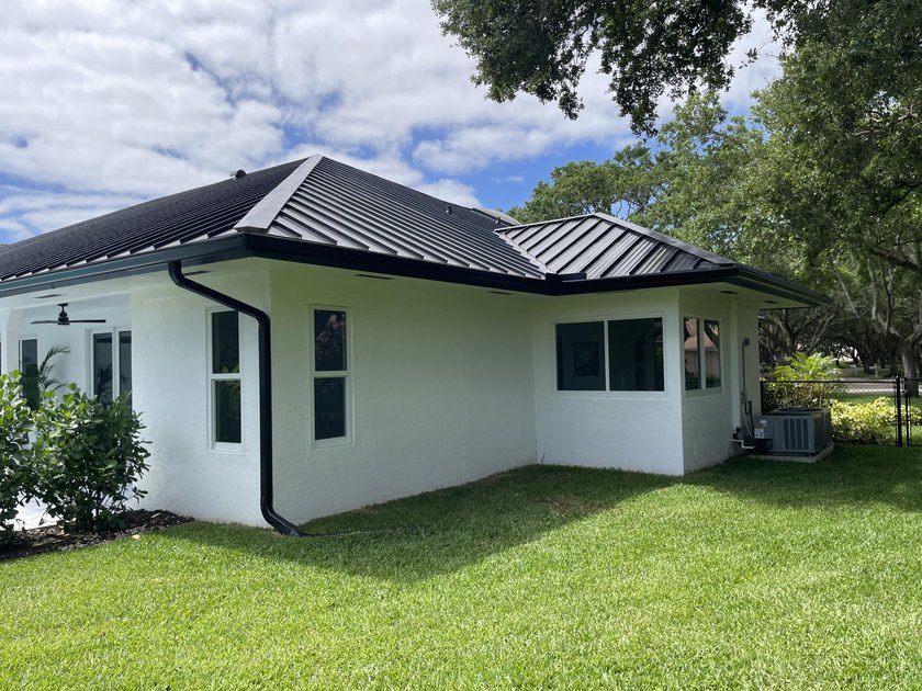 Welcome to this reimagined 4-bedroom, 3-bathroom, pool home in - photo 42