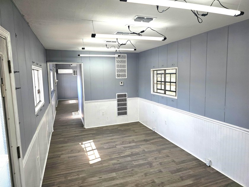 REDUCED!! IDEAL LOCATION for small business or retail! HIGHLY - photo 4