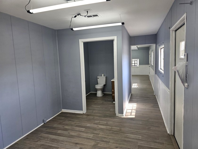 REDUCED!! IDEAL LOCATION for small business or retail! HIGHLY - photo 6