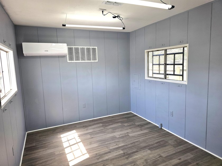 REDUCED!! IDEAL LOCATION for small business or retail! HIGHLY - photo 5