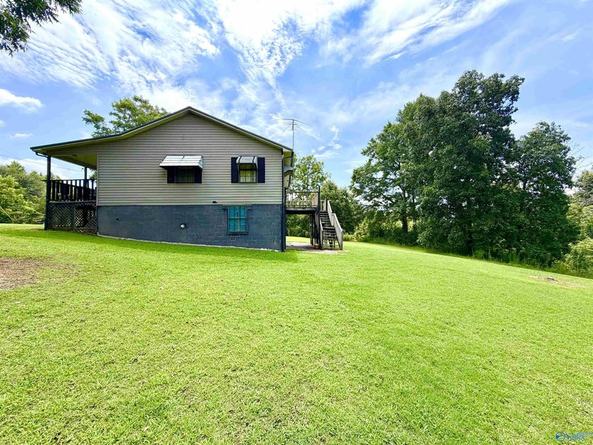 Enjoy the perfect blend of space, privacy, and convenience with - photo 38