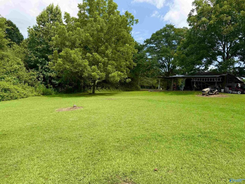 Enjoy the perfect blend of space, privacy, and convenience with - photo 40