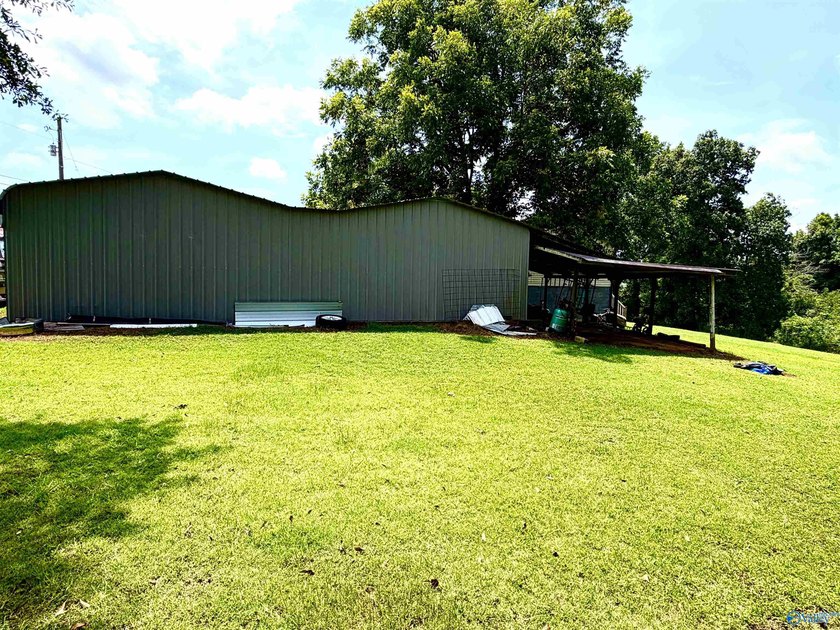 Enjoy the perfect blend of space, privacy, and convenience with - photo 44