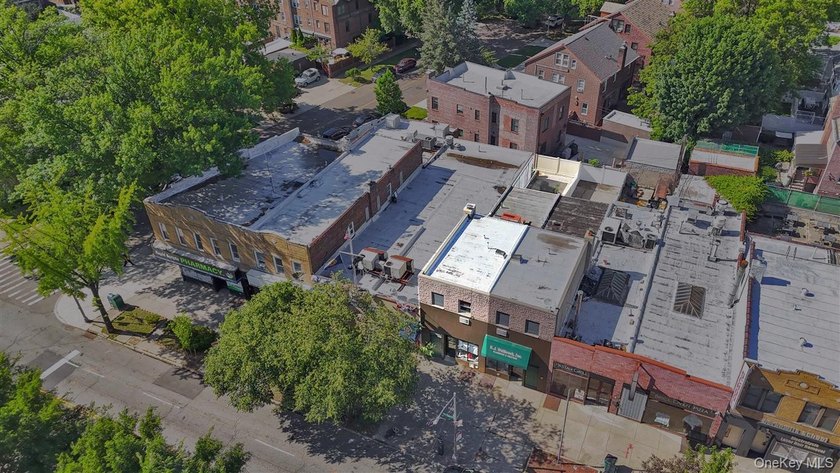 Prime mixed-use property located along the bustling Metropolitan - photo 30