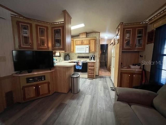 Reduced Price and Move-In Ready Mobile Home, No Monthly Lot - photo 3