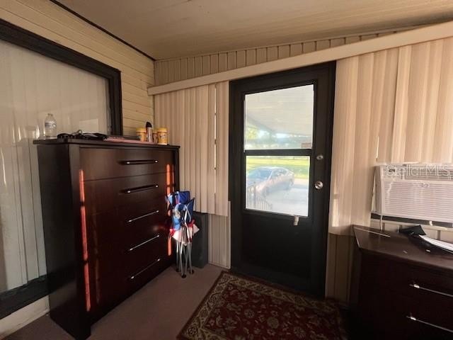 Reduced Price and Move-In Ready Mobile Home, No Monthly Lot - photo 8