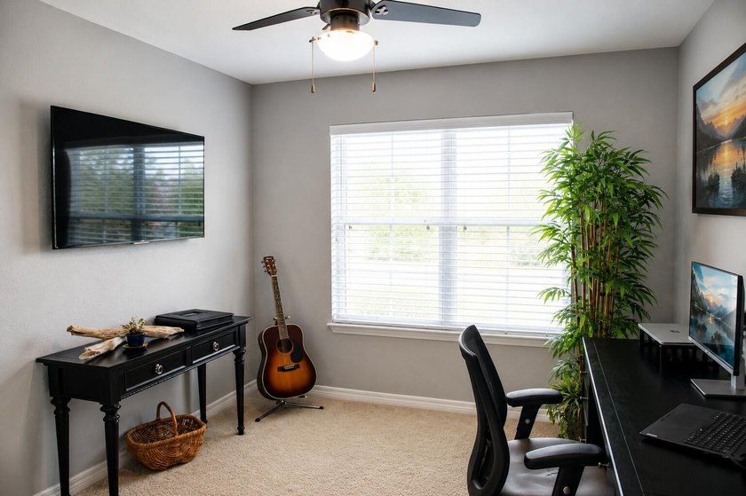 Coastal Convenience &amp; Spacious Living in Driftwood Estates with - photo 11
