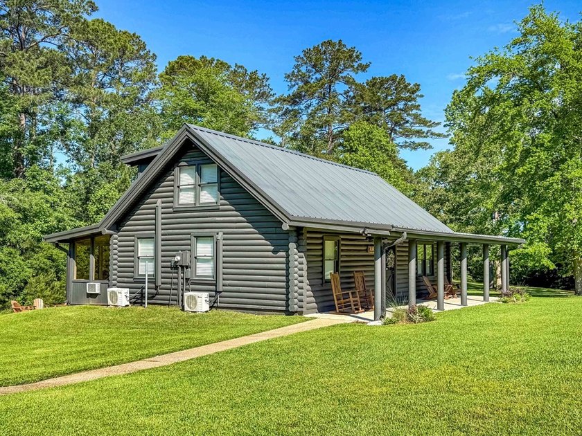 Motivated Seller! Escape to the perfect blend of rustic charm - photo 15