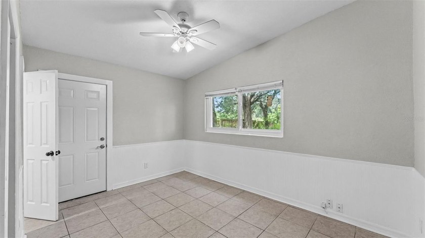 This charming and updated Mid-Century Bungalow is the perfect - photo 22