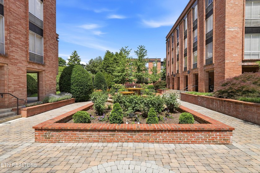 Experience effortless living in the heart of Sequoyah Hills at - photo 24