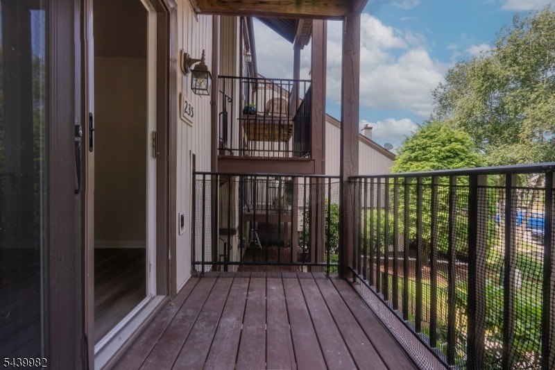 Turnkey fully renovated multi-level condo that checks every box! - photo 3
