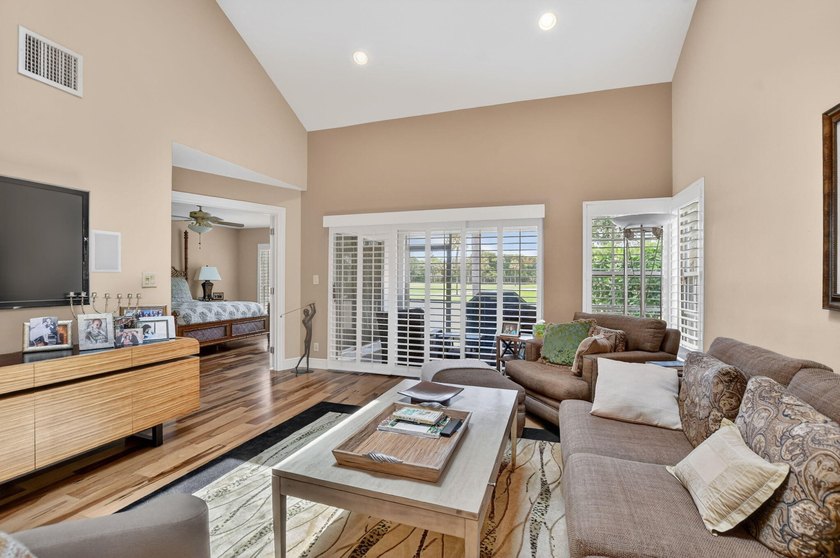 Discover this rarely available townhouse. Located in a 24hr - photo 4