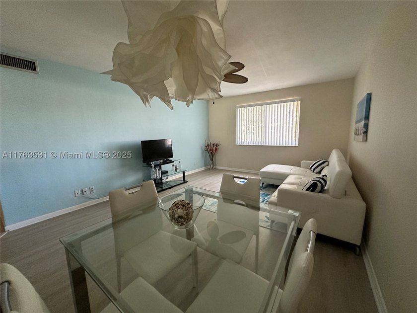 Don't miss this move-in ready ground floor 1-bedroom/1-bathroom - photo 17