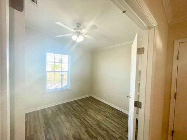 Paradise awaits you with this LIKE NEW, VERY Spacious 2 Bedroom - photo 13