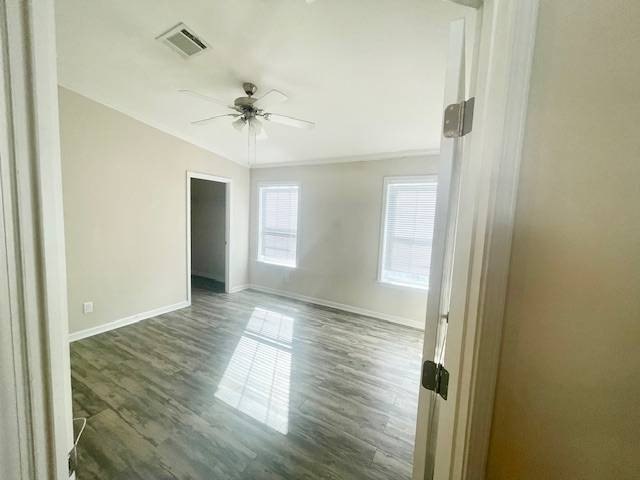 Paradise awaits you with this LIKE NEW, VERY Spacious 2 Bedroom - photo 20