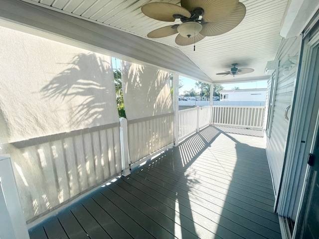 Paradise awaits you with this LIKE NEW, VERY Spacious 2 Bedroom - photo 36