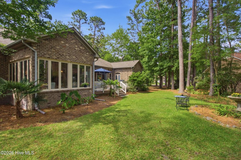 Perfectly positioned within the coveted golf course community of - photo 34