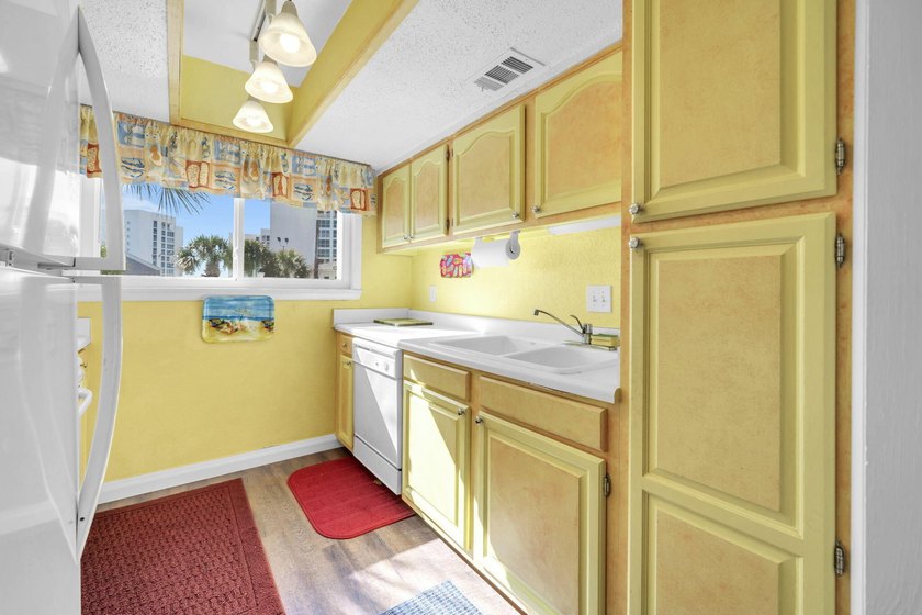 OWNER FINANCE 25% d/p.! $10K Remodel Credit! Rarely on market - photo 26
