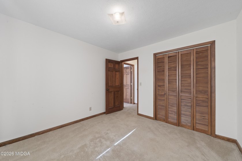 Welcome to 291 Jule Ingram Rd NE on beautiful Lake Sinclair - photo 28
