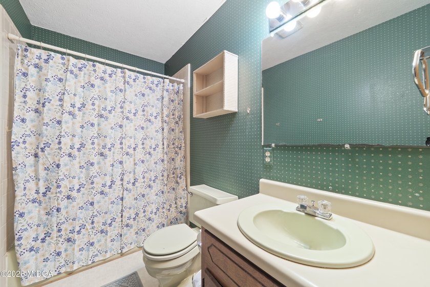 Welcome to 291 Jule Ingram Rd NE on beautiful Lake Sinclair - photo 32