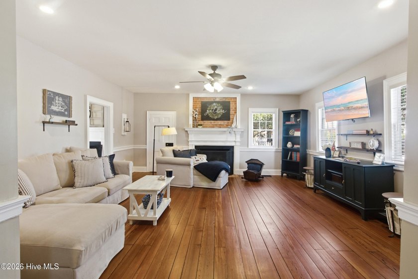 Own a piece of New Bern history with this charming 2-bedroom, 1 - photo 43