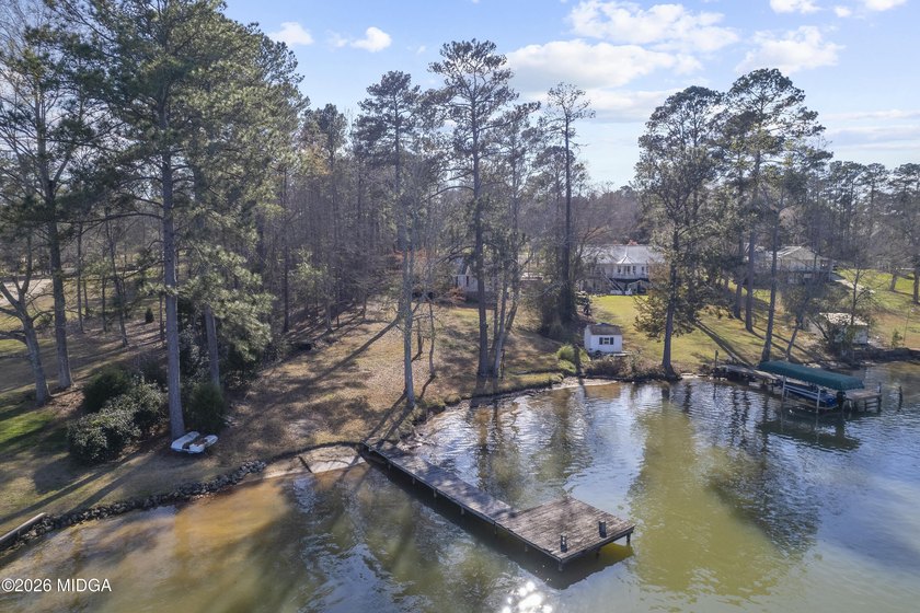 Welcome to 291 Jule Ingram Rd NE on beautiful Lake Sinclair - photo 44