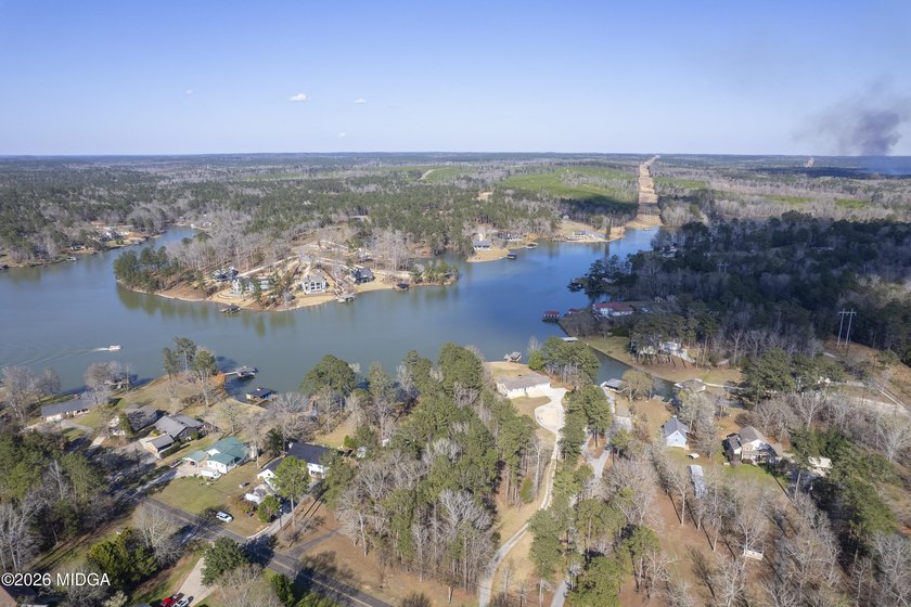 Welcome to 291 Jule Ingram Rd NE on beautiful Lake Sinclair - photo 46