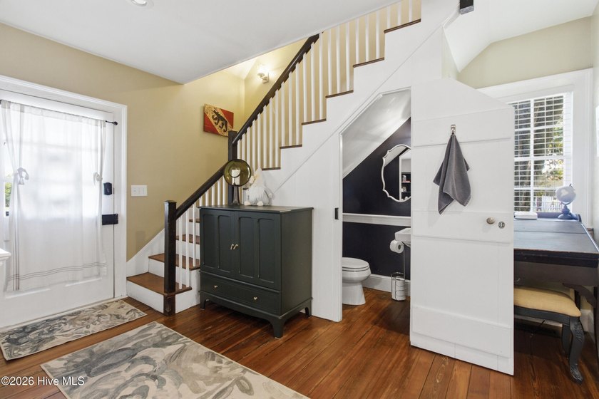 Own a piece of New Bern history with this charming 2-bedroom, 1 - photo 48